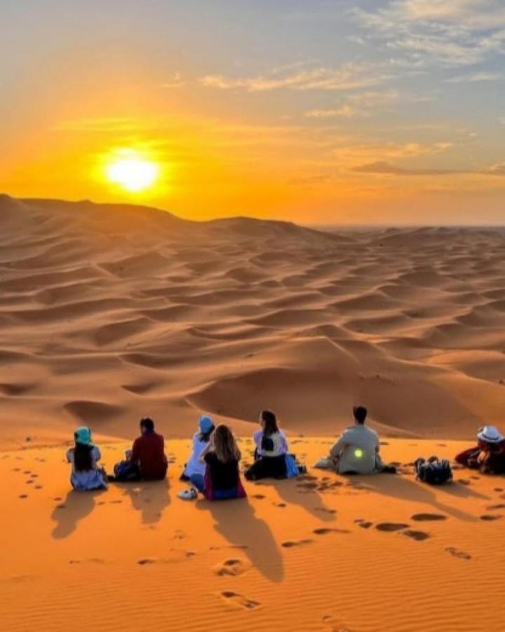 Sunset Desert Camp Hotel Merzouga Esterno foto